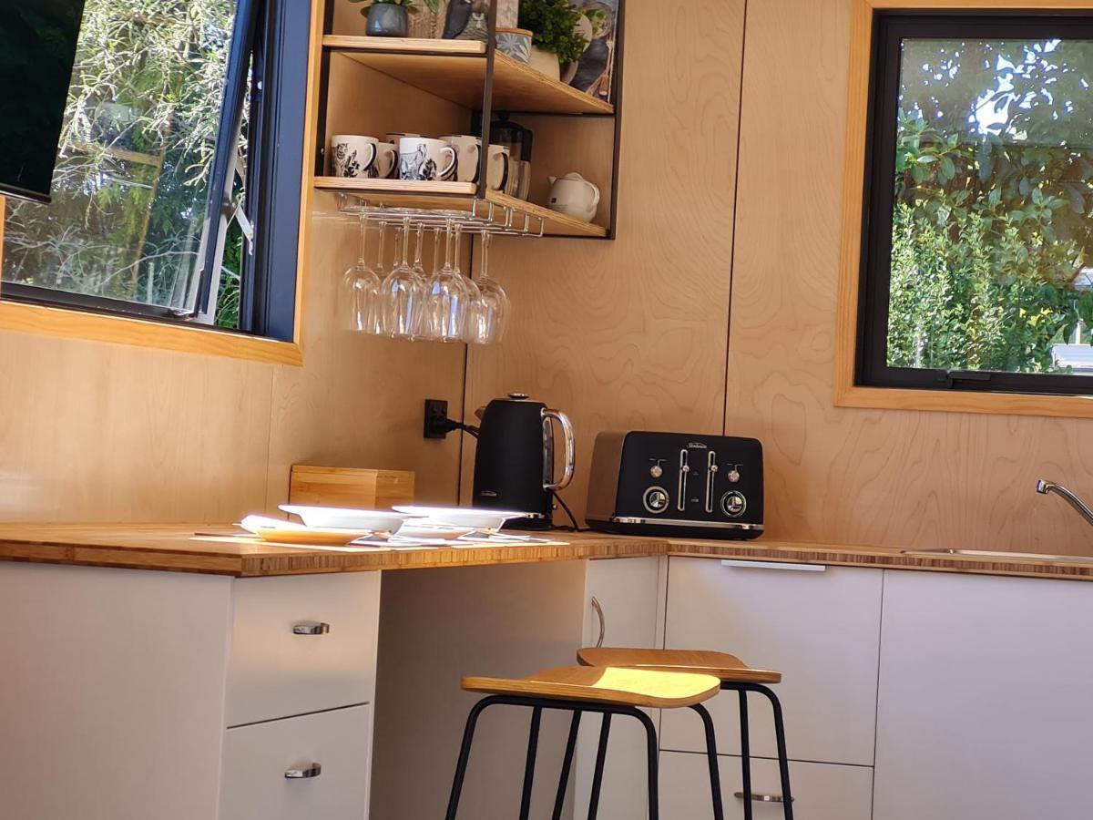 Kaiteriteri Tiny Home ภายนอก รูปภาพ